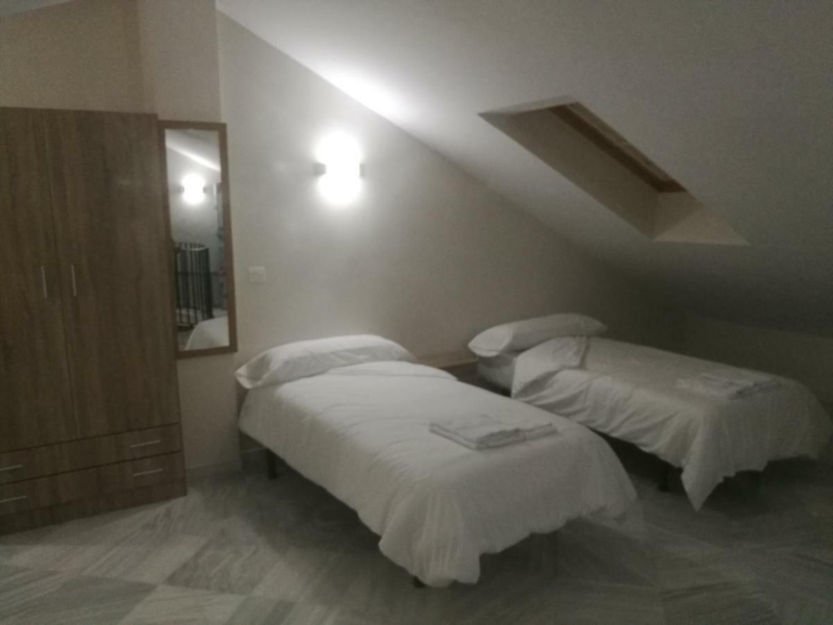 מאלגה Apartamentos Edificio Vicente מראה חיצוני תמונה