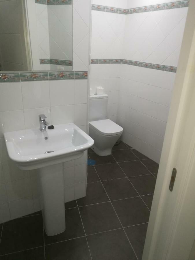מאלגה Apartamentos Edificio Vicente מראה חיצוני תמונה