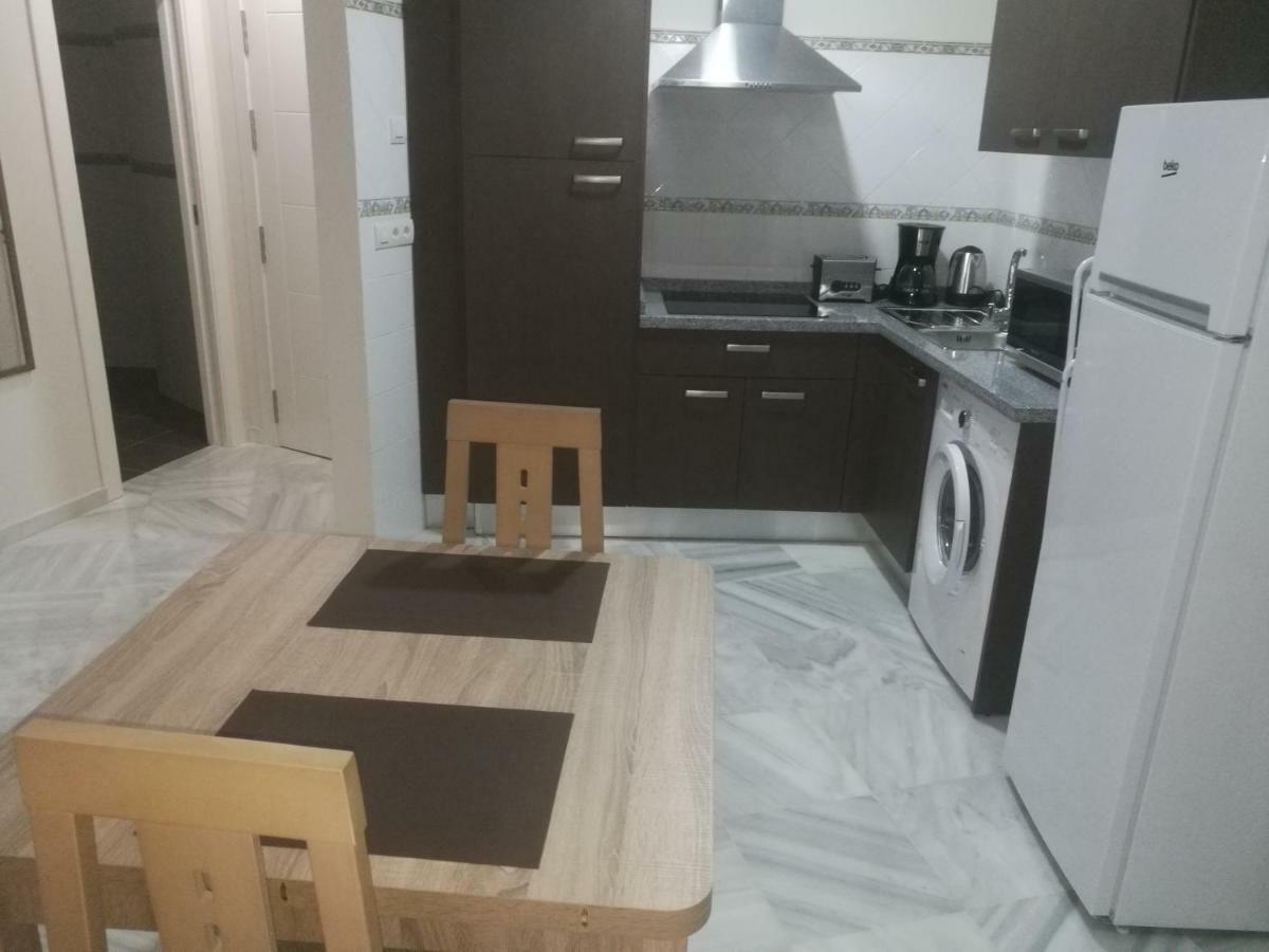מאלגה Apartamentos Edificio Vicente מראה חיצוני תמונה