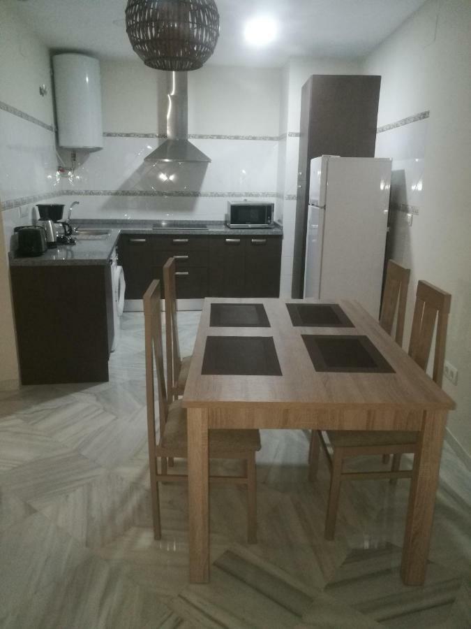 מאלגה Apartamentos Edificio Vicente מראה חיצוני תמונה