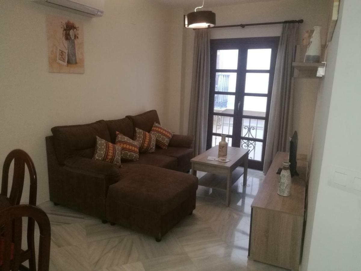 מאלגה Apartamentos Edificio Vicente מראה חיצוני תמונה