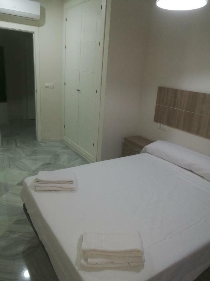 מאלגה Apartamentos Edificio Vicente מראה חיצוני תמונה