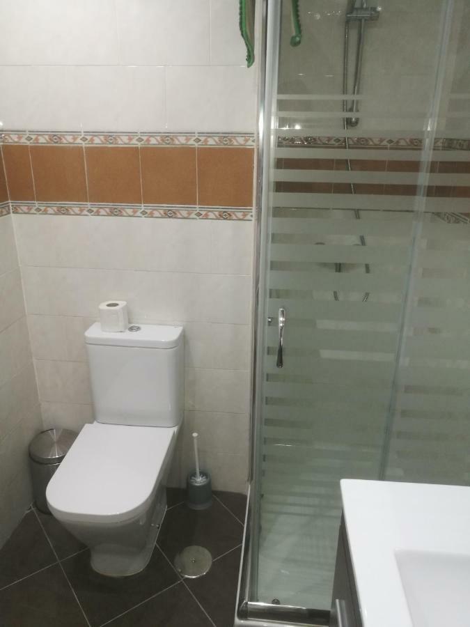 מאלגה Apartamentos Edificio Vicente מראה חיצוני תמונה