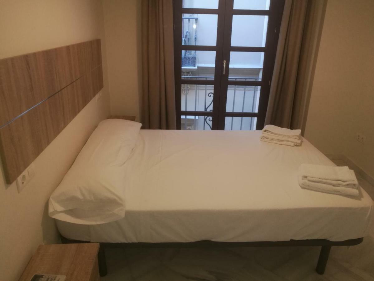 מאלגה Apartamentos Edificio Vicente מראה חיצוני תמונה