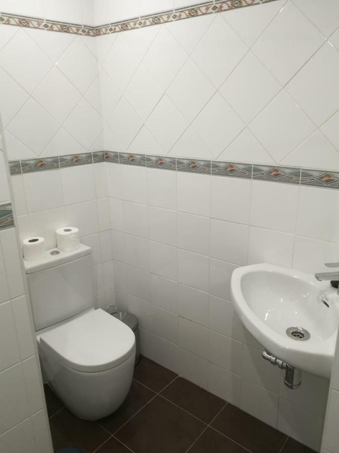 מאלגה Apartamentos Edificio Vicente מראה חיצוני תמונה