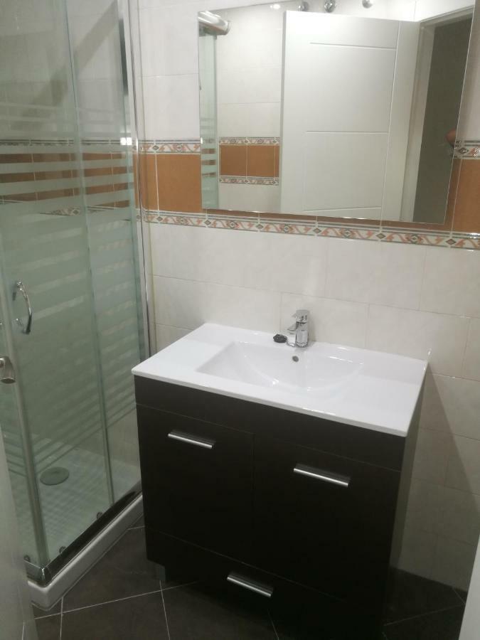 מאלגה Apartamentos Edificio Vicente מראה חיצוני תמונה