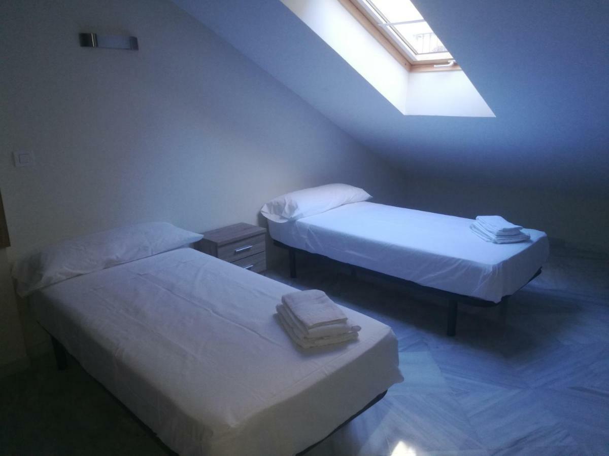 מאלגה Apartamentos Edificio Vicente מראה חיצוני תמונה